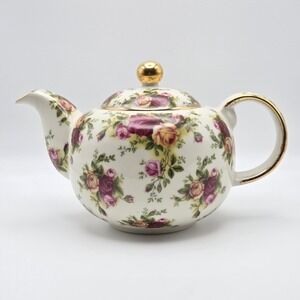Royal Albert Old Country Roses Teapot Classic Collection III  1999